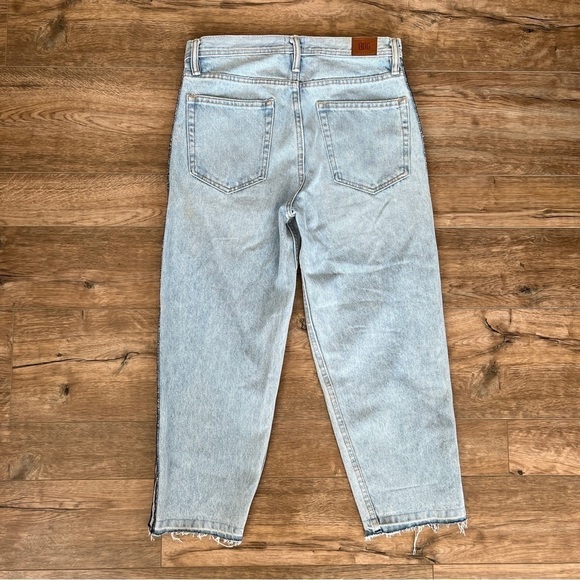 Urban Outfitters BDG Light Wash Denim Straight Leg Cropped Jeans Size 29 - Picture 4 of 8